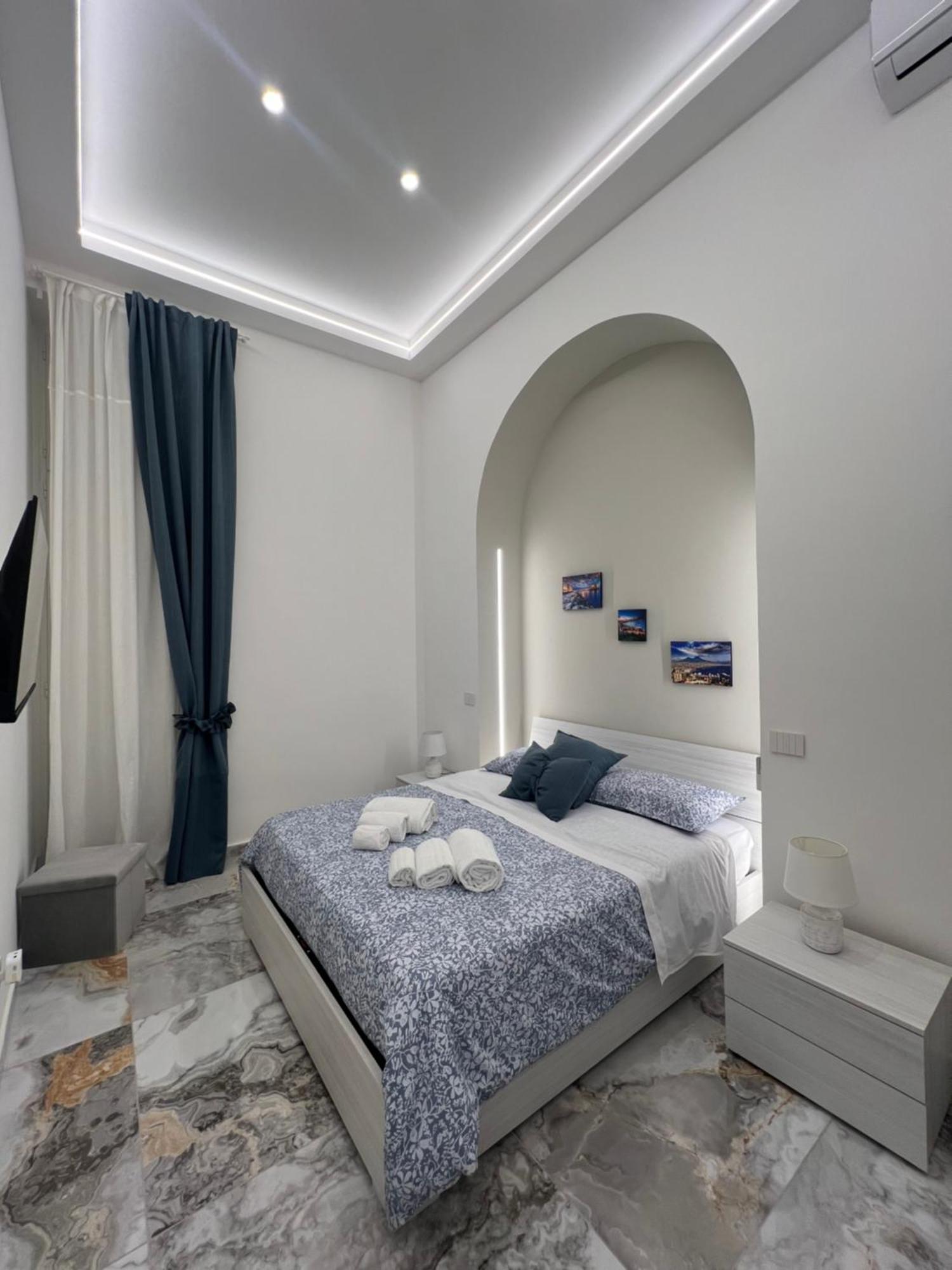 Che Casa Apartment เนเปิลส์ ภายนอก รูปภาพ