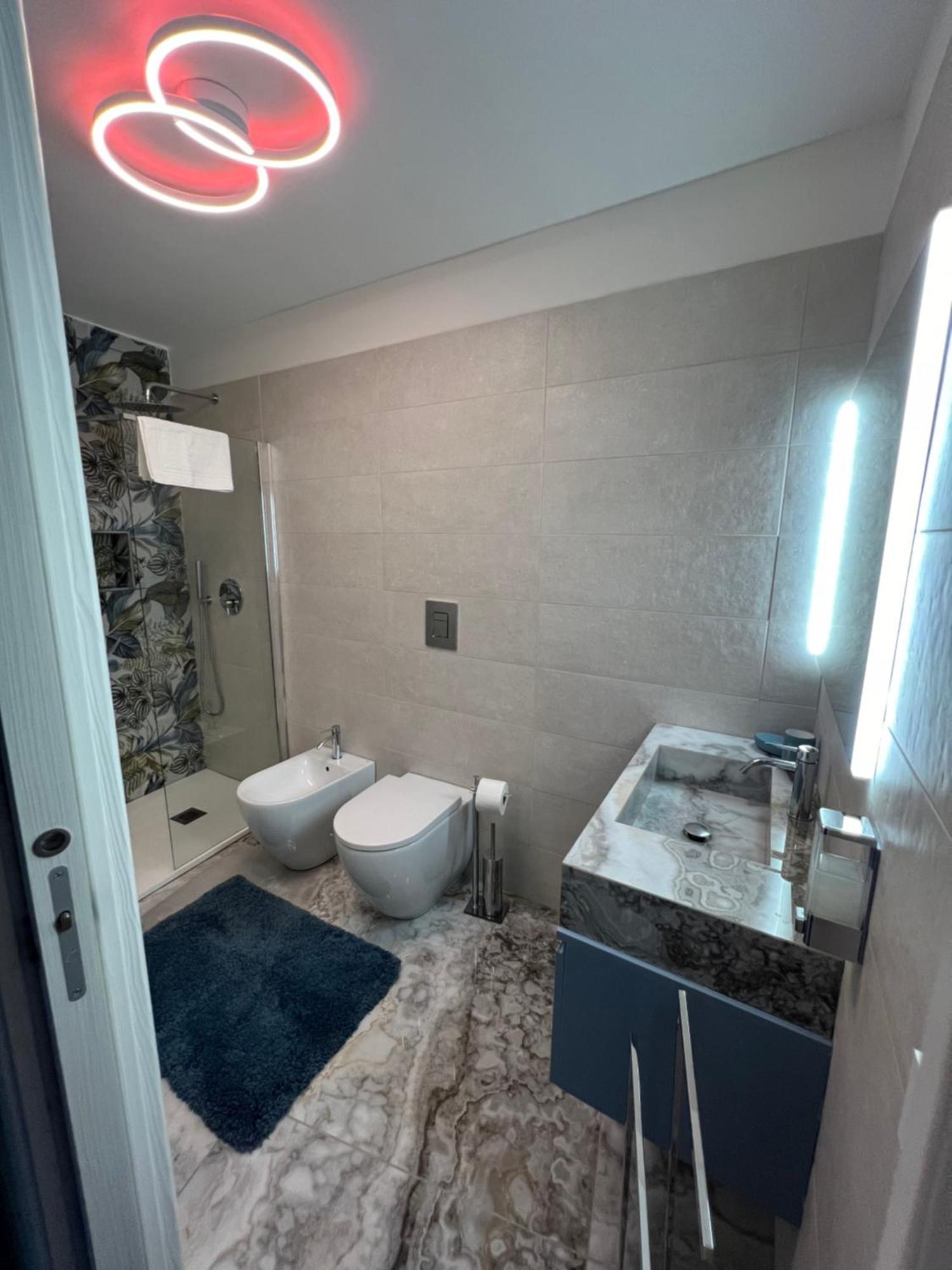 Che Casa Apartment เนเปิลส์ ภายนอก รูปภาพ